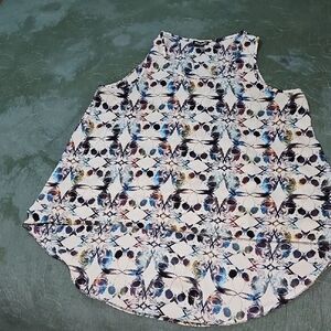 Hot Topic Multicolor Skull Graphic Top